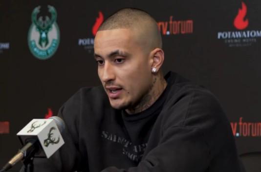 官方平台-库兹马谈一万分里程碑：这是我小时候的两个梦想之一